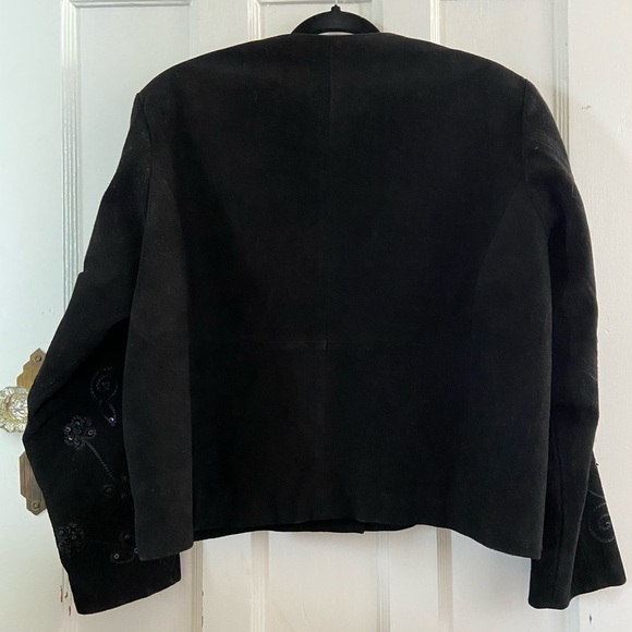 Vintage 1980s-1990s Black Suede Jacket: Floral Sequin Embroidered Bohemian Style - Picture 3 of 5